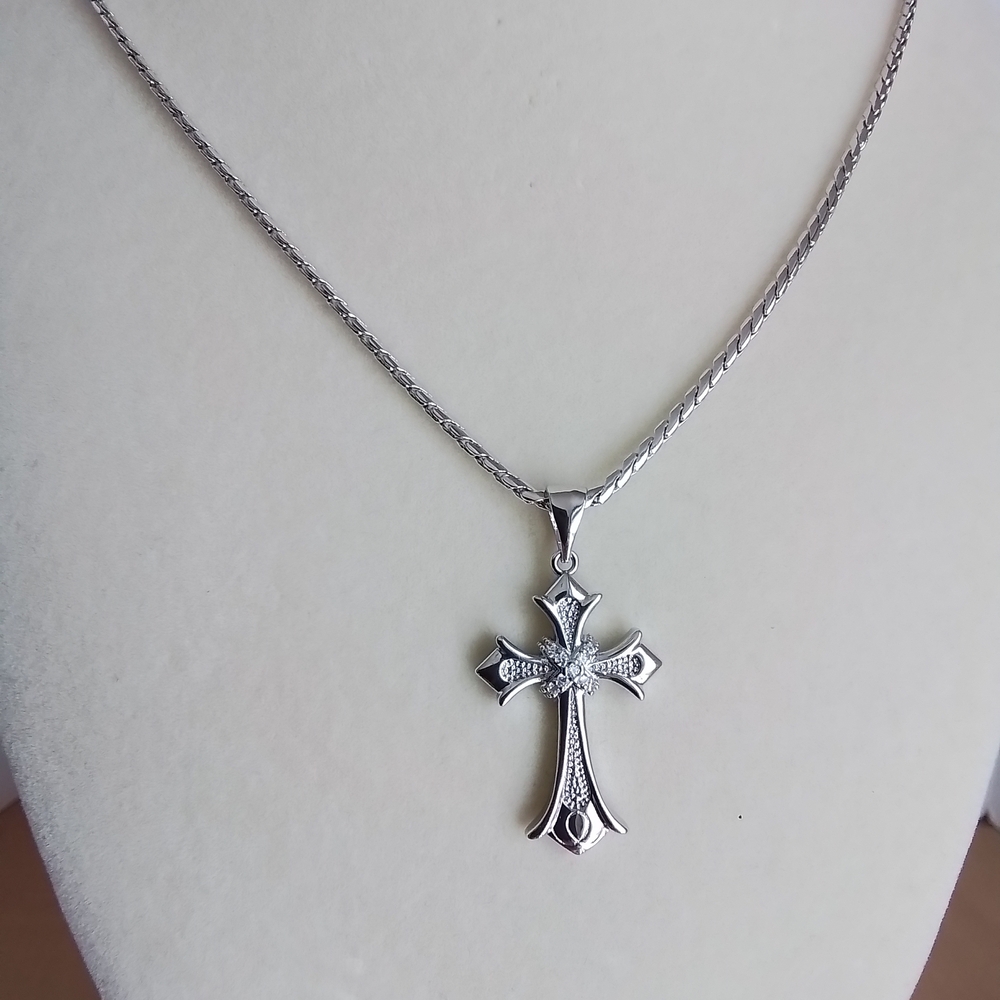 Pretty Bird Silver Cross Necklace - Picture 3 of 5